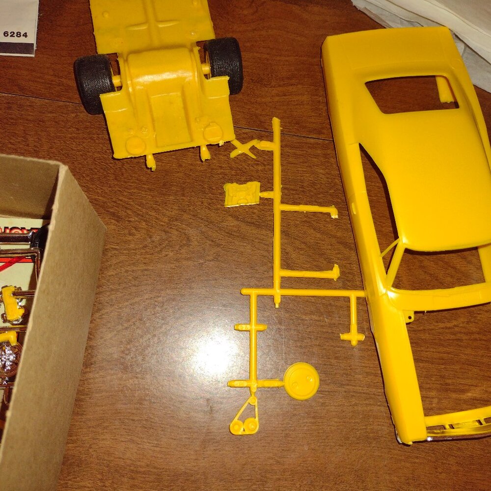 1969 Dodge Charger 500 MPC Ertl Model Car 1/25 Scale - Picture 7 of 7